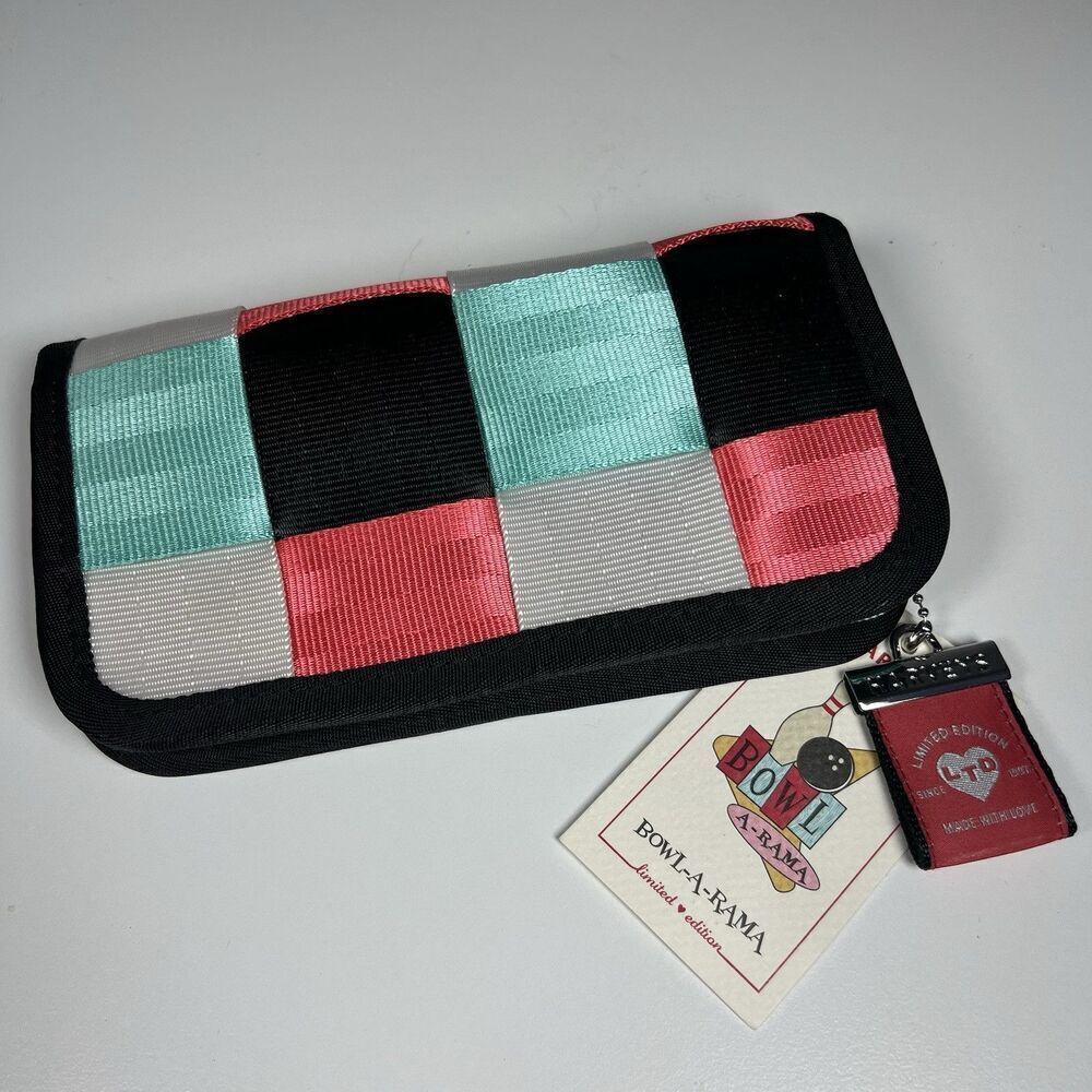 NWT Harvey's Seatbelt Bowl-A-Rama Colorful Zip Close Classic Accordian Wallet